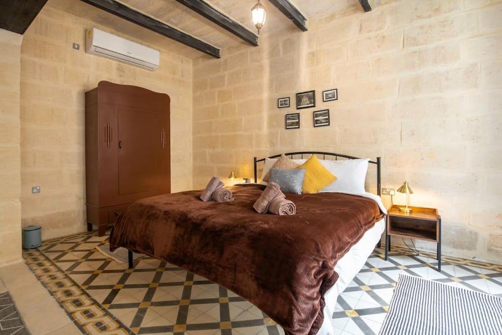 Chic, Stylish & Spacious Flat In Central Valletta Exterior photo
