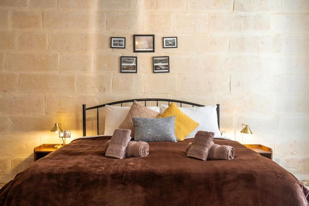 Chic, Stylish & Spacious Flat In Central Valletta Exterior photo