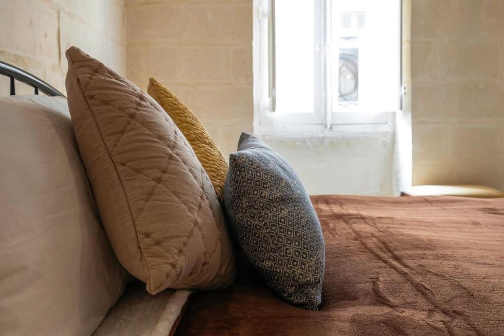 Chic, Stylish & Spacious Flat In Central Valletta Exterior photo